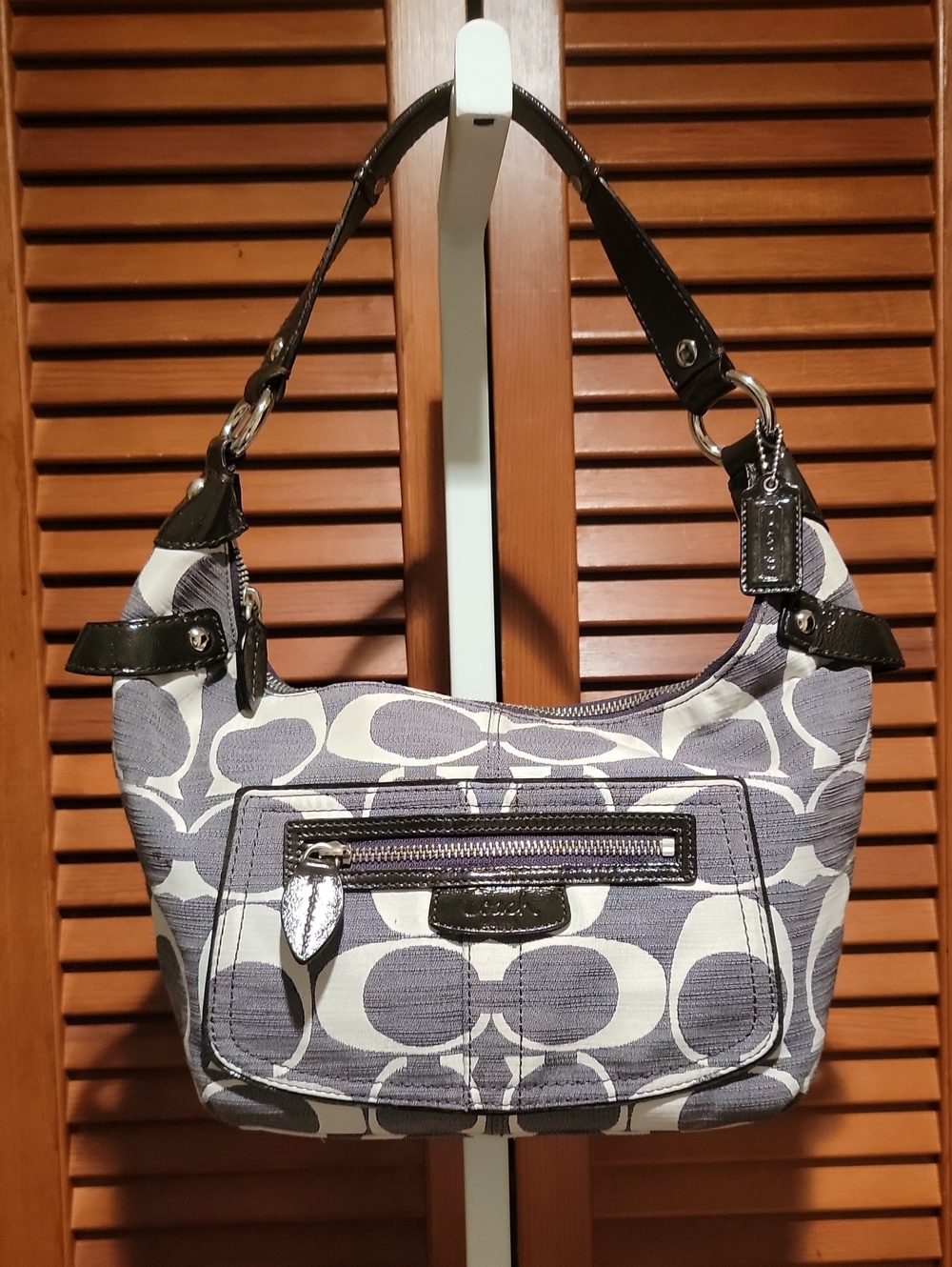 COACH VINTAGE GRAY & IVORY PENELOPE SIGNATURE C SHANTUNG HOBO BAG